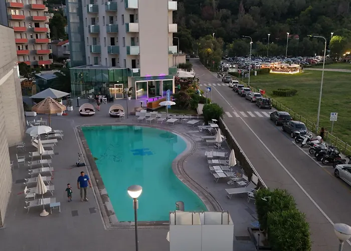 Baia FlaminiaAlbergo